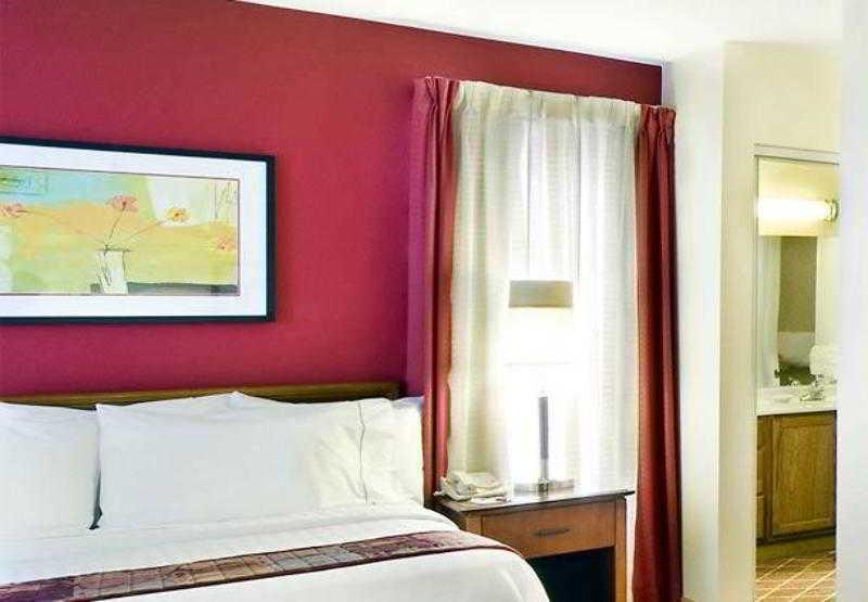 Baton Rouge South Hotel 3*